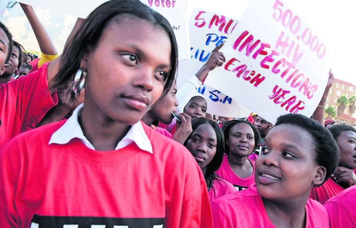 [LISTEN] What can the fight against corruption learn from the Aids struggle?
