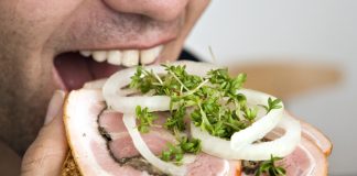 Avoid packing cold and processed meats for lunch amid the world's biggest listeria outbreak.